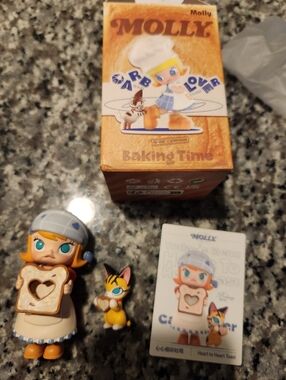 Pop Mart Molly Baking Time Carb Lover Blind Box Heart To Heart Toast Figure I'm